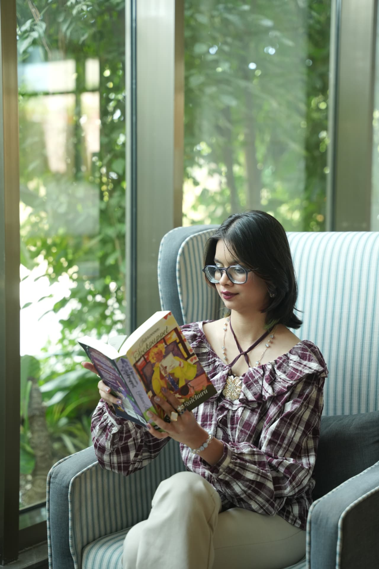 Suhani Raichura reading